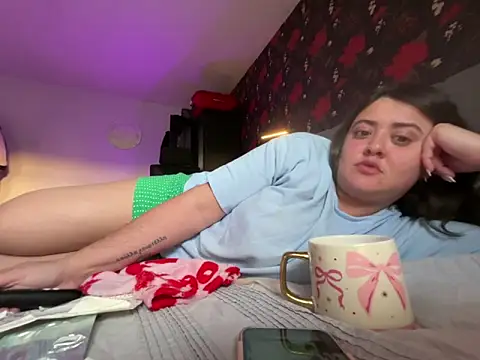 Snapshot of Prill940 chatting on 03-28-26, 06:07 Prill940 online show from 03-28-26, 06:07