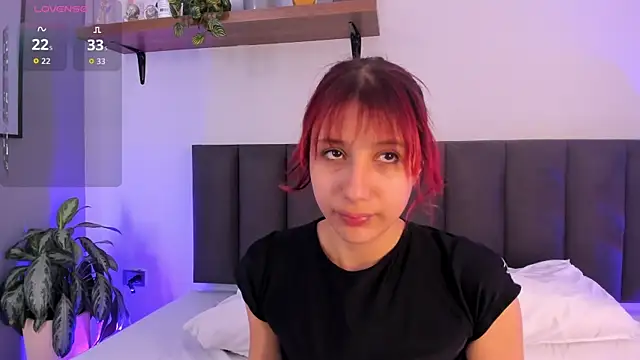 Cristalfoxy  online show from 07-01-26, 07:57