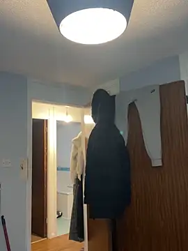 Snapshot of SexyLoLoUK chatting on 11-04-25, 04:17 SexyLoLoUK online show from 11-04-25, 04:17