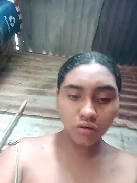 Lucy-Ferr online show from 10-16-25, 02:51