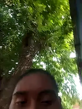 Lucy-Ferr online show from 10-20-25, 05:46