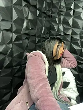 lil charme online show from 10-07-25, 10:18