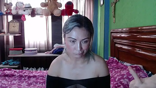  Charlize theron  online show from 10-26-25, 08:37