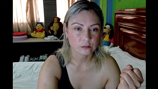  Charlize theron  online show from 02-23-26, 05:10