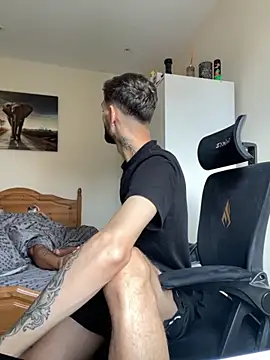 mixedcouplee69 online show from 10-02-25, 02:02