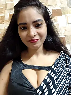 QUEEN-ADITI online show from 10-05-25, 02:59