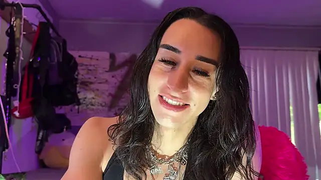 xoFrankie online show from 11-23-25, 10:20