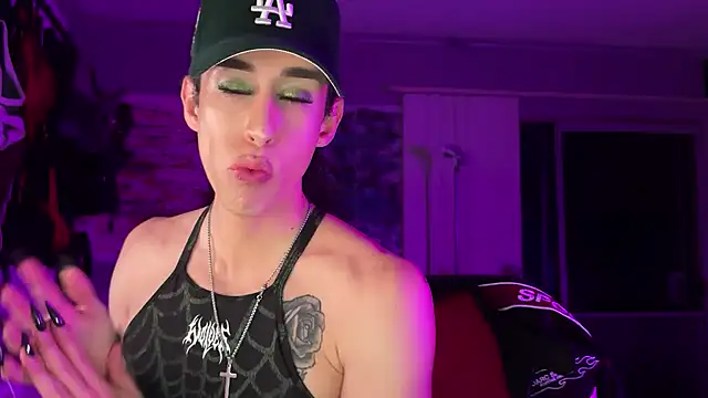 xoFrankie online show from 01-17-26, 04:39