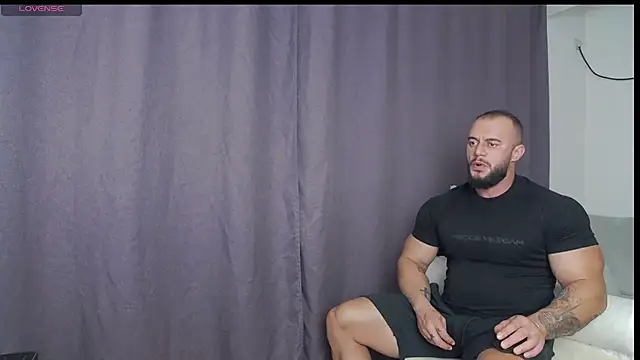 Snapshot of RickyMiami1 chatting on 09-21-25, 06:42 RickyMiami1 online show from 09-21-25, 06:42