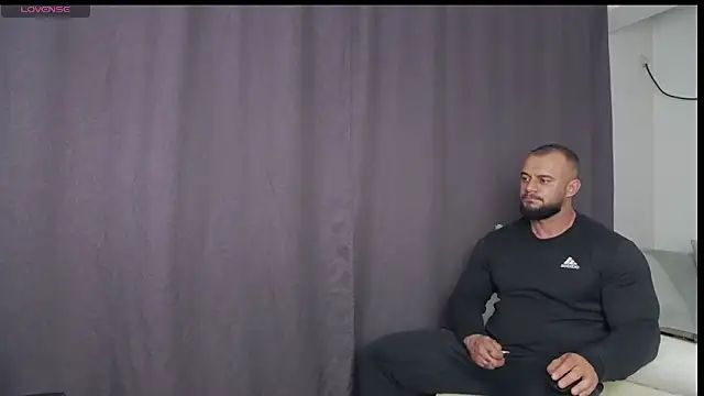 Snapshot of RickyMiami1 chatting on 10-10-25, 07:46 RickyMiami1 online show from 10-10-25, 07:46