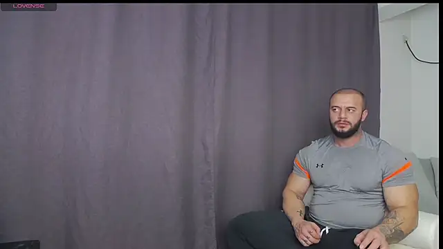 RickyMiami1 online show from 11-08-25, 04:51