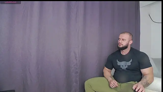 RickyMiami1 online show from 11-18-25, 09:58