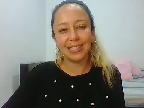 Snapshot of leah_susman chatting on 11-10-25, 06:29 leah susman online show from 11-10-25, 06:29