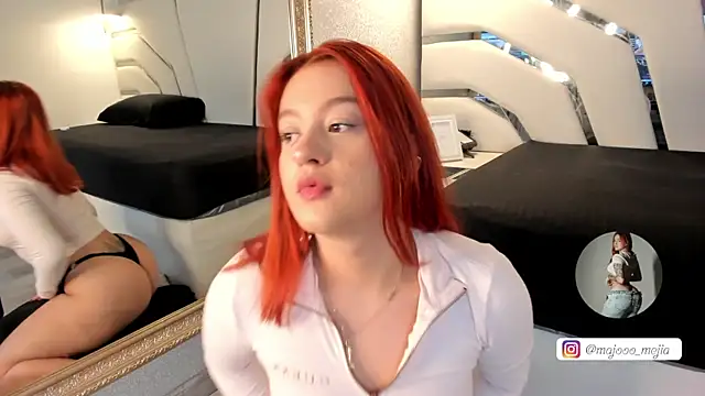 Julieth Rojas online show from 10-03-25, 04:09