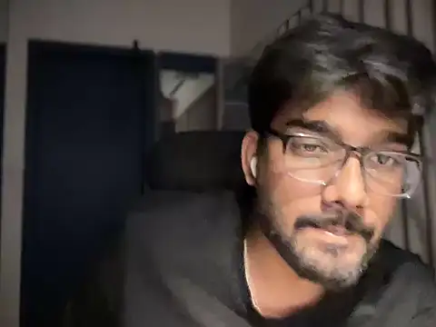 Snapshot of desi_indicoc chatting on 12-15-25, 10:47 desi indicoc online show from 12-15-25, 10:47