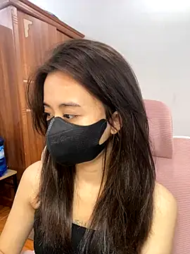 Mochi21 online show from 11-21-25, 03:49