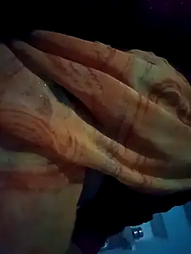 Meenu chauhan online show from 10-31-25, 04:02