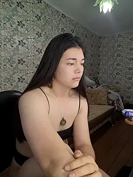 Albi Glow online show from 09-26-25, 02:48