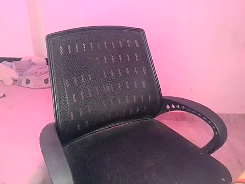 its siya  online show from 04-13-26, 08:36