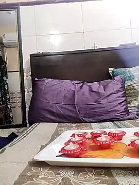 meenu bhabhi547 online show from 10-17-25, 02:04