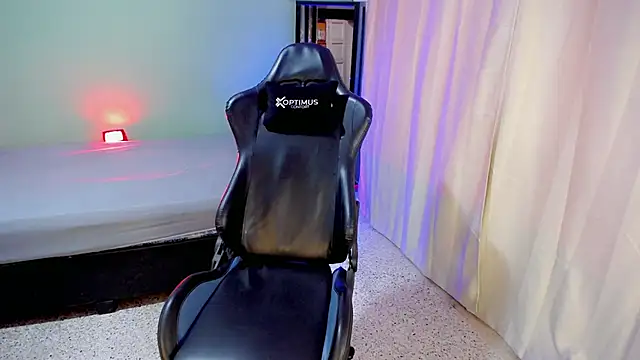 dilan hott  online show from 10-06-25, 09:01