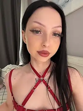 Lina Thornton  online show from 05-14-26, 09:49