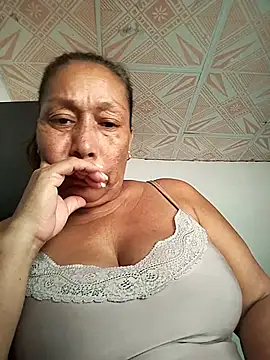 Snapshot of Naomi-Mature chatting on 05-03-26, 02:01 Naomi-Mature online show from 05-03-26, 02:01