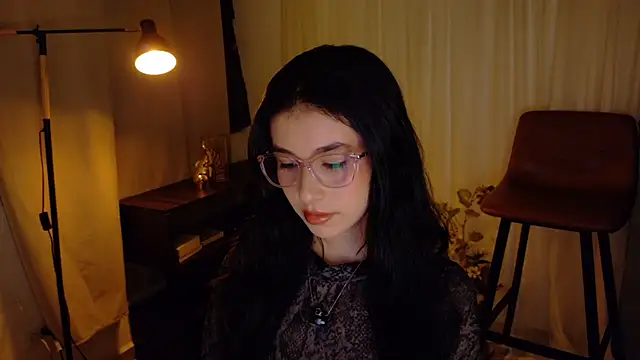 Snapshot of imrose_mar1423 chatting on 10-25-25, 01:13 imrose mar1423 online show from 10-25-25, 01:13