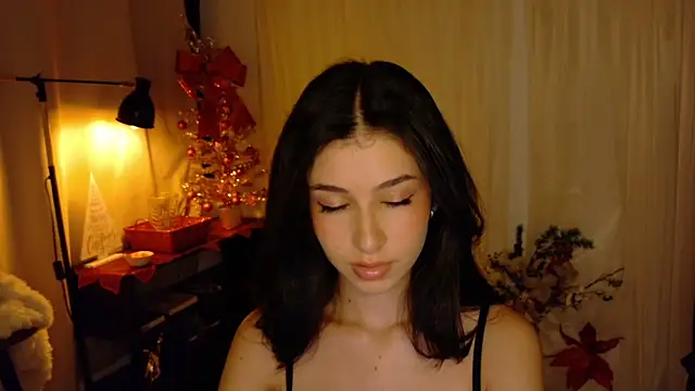 Snapshot of imrose_mar1423 chatting on 12-17-25, 11:00 imrose mar1423 online show from 12-17-25, 11:00