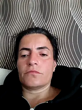 Gecenin Kralicesi online show from 06-12-26, 04:11