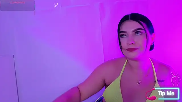 MiaaFarrel online show from 02-27-26, 05:57