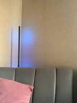 KloePink  online show from 11-21-25, 12:48