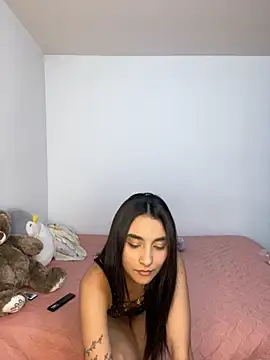 Zafira Montiel online show from 11-15-25, 05:16