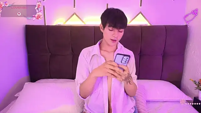 AleAurarashi online show from 04-09-26, 04:12