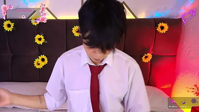 AleAurarashi online show from 04-19-26, 05:18