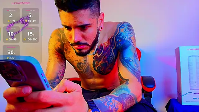 amodeus bael  online show from 10-18-25, 03:20