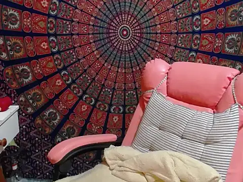 Snapshot of Delliriummm chatting on 03-17-26, 04:50 Delliriummm online show from 03-17-26, 04:50