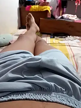 Snapshot of Geminis_95 chatting on 12-18-25, 08:26 Geminis 95 online show from 12-18-25, 08:26