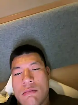 Snapshot of AAASuck chatting on 03-12-26, 03:18 AAASuck online show from 03-12-26, 03:18