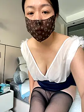 300-AMAM online show from 10-12-25, 06:01