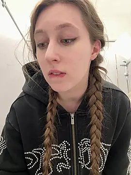 FroggyAnna online show from 06-10-26, 06:51