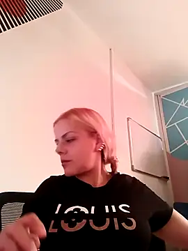 Alanna Grays online show from 11-26-25, 04:19