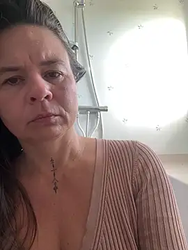 Snapshot of TheNaturalistX chatting on 09-24-25, 09:01 TheNaturalistX online show from 09-24-25, 09:01