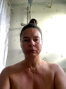 Snapshot of TheNaturalistX chatting on 09-29-25, 08:08 TheNaturalistX online show from 09-29-25, 08:08