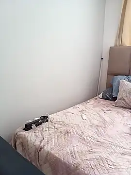 Snapshot of LoanaSantos chatting on 02-20-26, 10:10 LoanaSantos online show from 02-20-26, 10:10