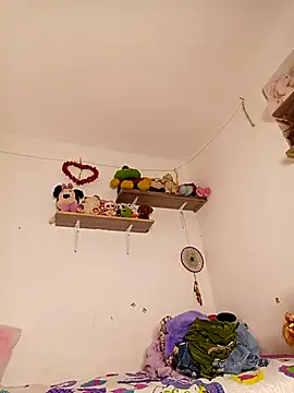 Snapshot of Liahdiaz_ chatting on 10-24-25, 07:38 Liahdiaz online show from 10-24-25, 07:38