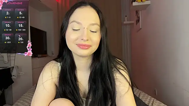 june mooon online show from 11-15-25, 05:31