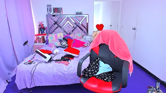 Luna Analya online show from 02-17-26, 02:02