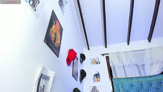 Rihanna hotx online show from 02-07-26, 02:48