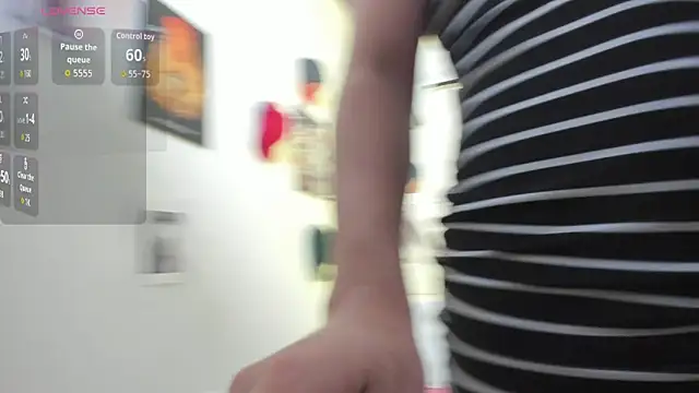 Rihanna hotx online show from 02-21-26, 02:56